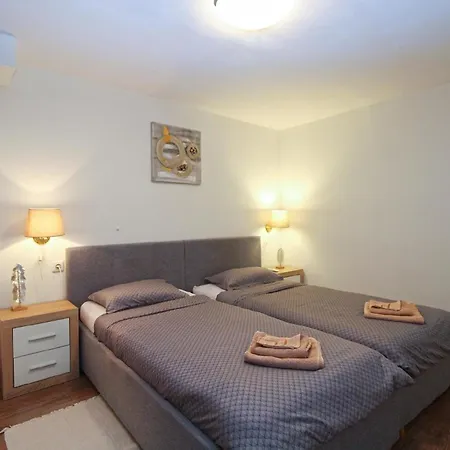 Fuer 2 Personen Ca 22 Qm In Pula, Istrien Istrische Riviera Pula