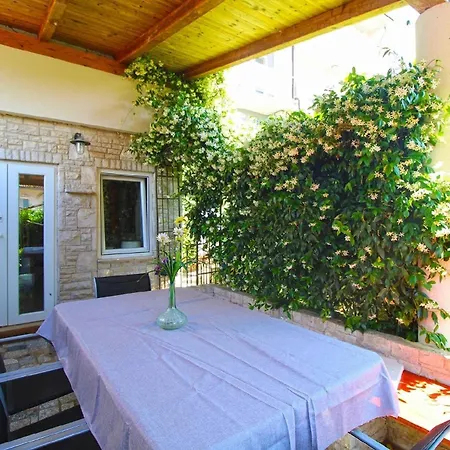 Fuer 2 Personen Ca 22 Qm In Pula, Istrien Istrische Riviera Apartment *